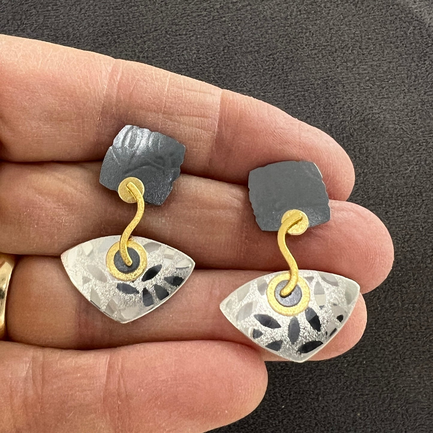 Posted Manta Earrings